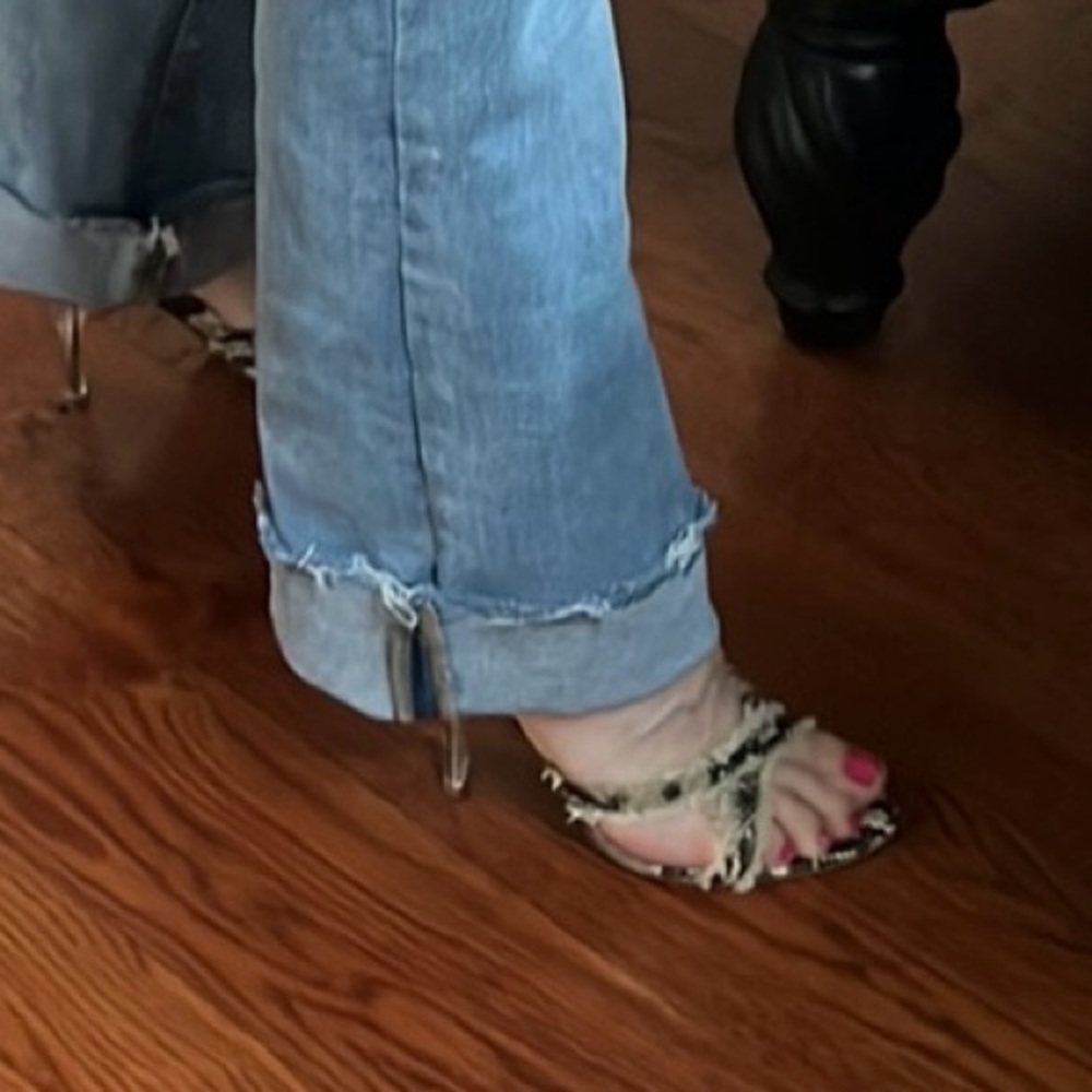 Richard Tyler Crisscross Fringe & Grey Stone Snakeskin Heeled Sandals Size 7 - Picture 12 of 16